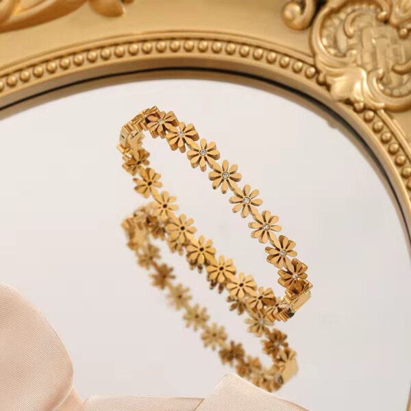 Daisy Bracelet - Image 2