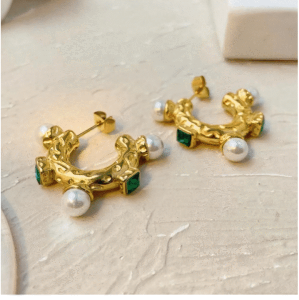 Emerald And Pearl - Image 2